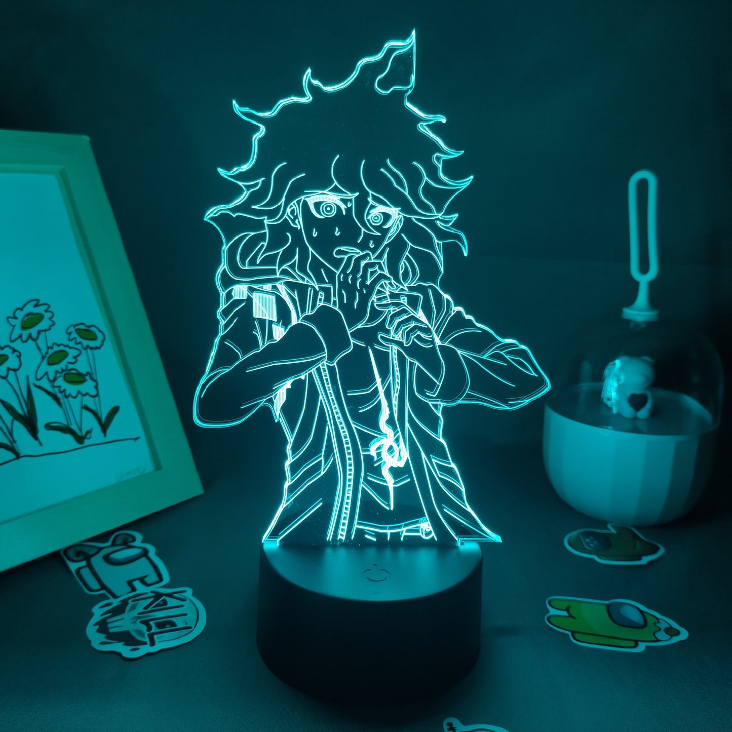 Lampe Led avec personnages du dessin animé.