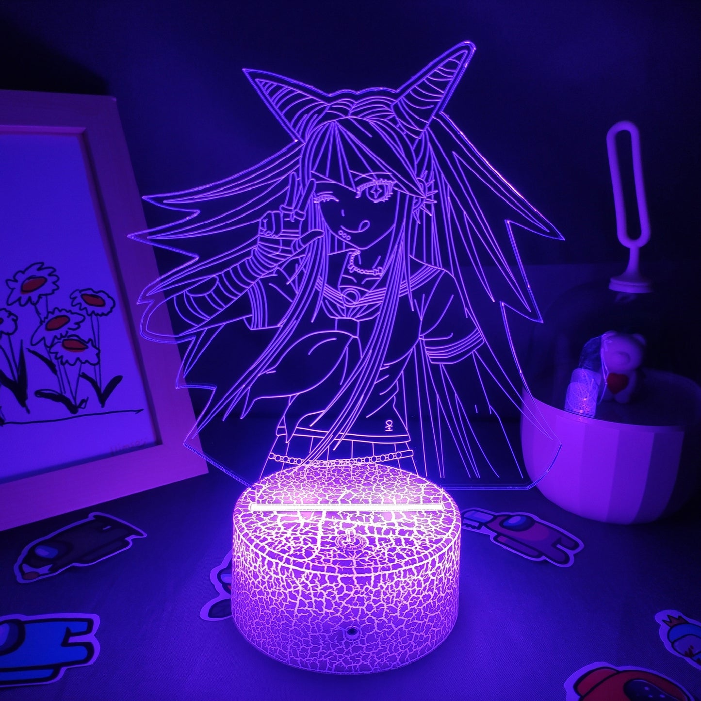Lampe Led avec personnages du dessin animé.