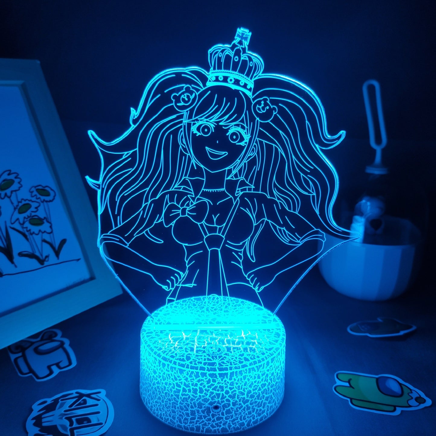 Lampe Led avec personnages du dessin animé.