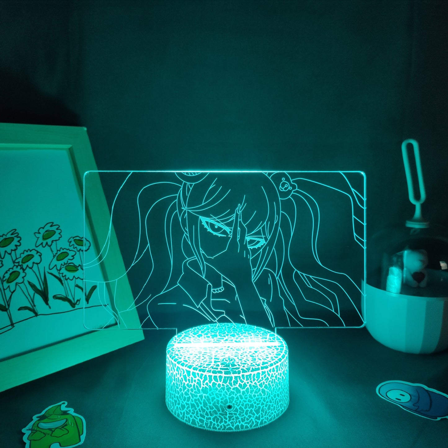 Lampe Led avec personnages du dessin animé.