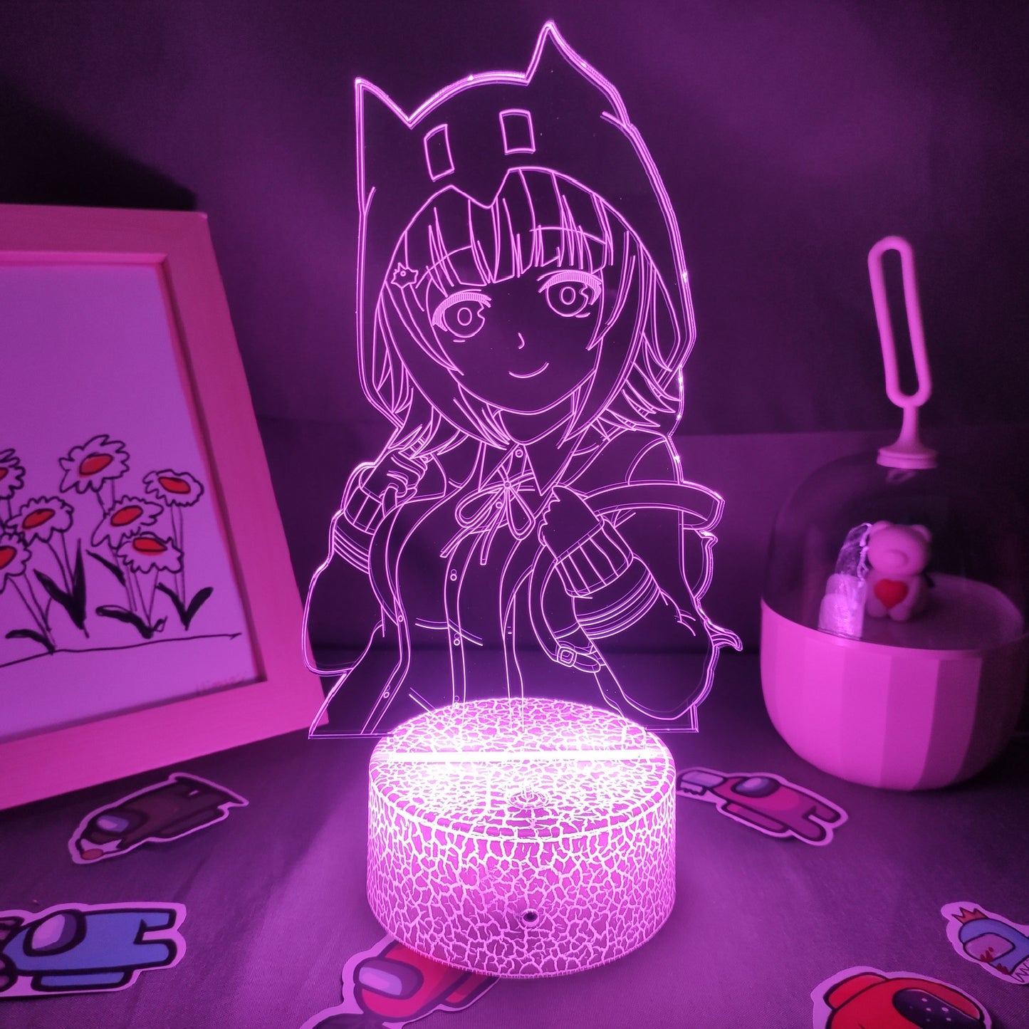 Lampe Led avec personnages du dessin animé.
