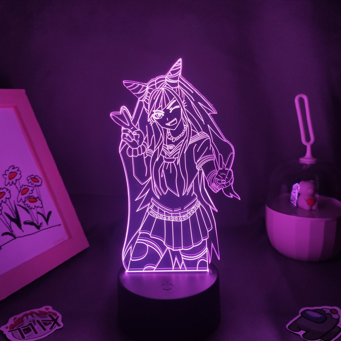 Lampe Led avec personnages du dessin animé.
