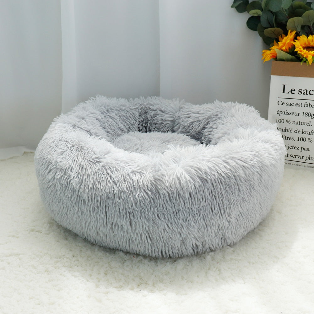 Lit douillet en polaire pour chien et chat.