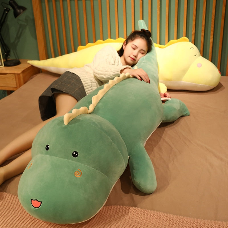 Jouet Crocodile géant en peluche.